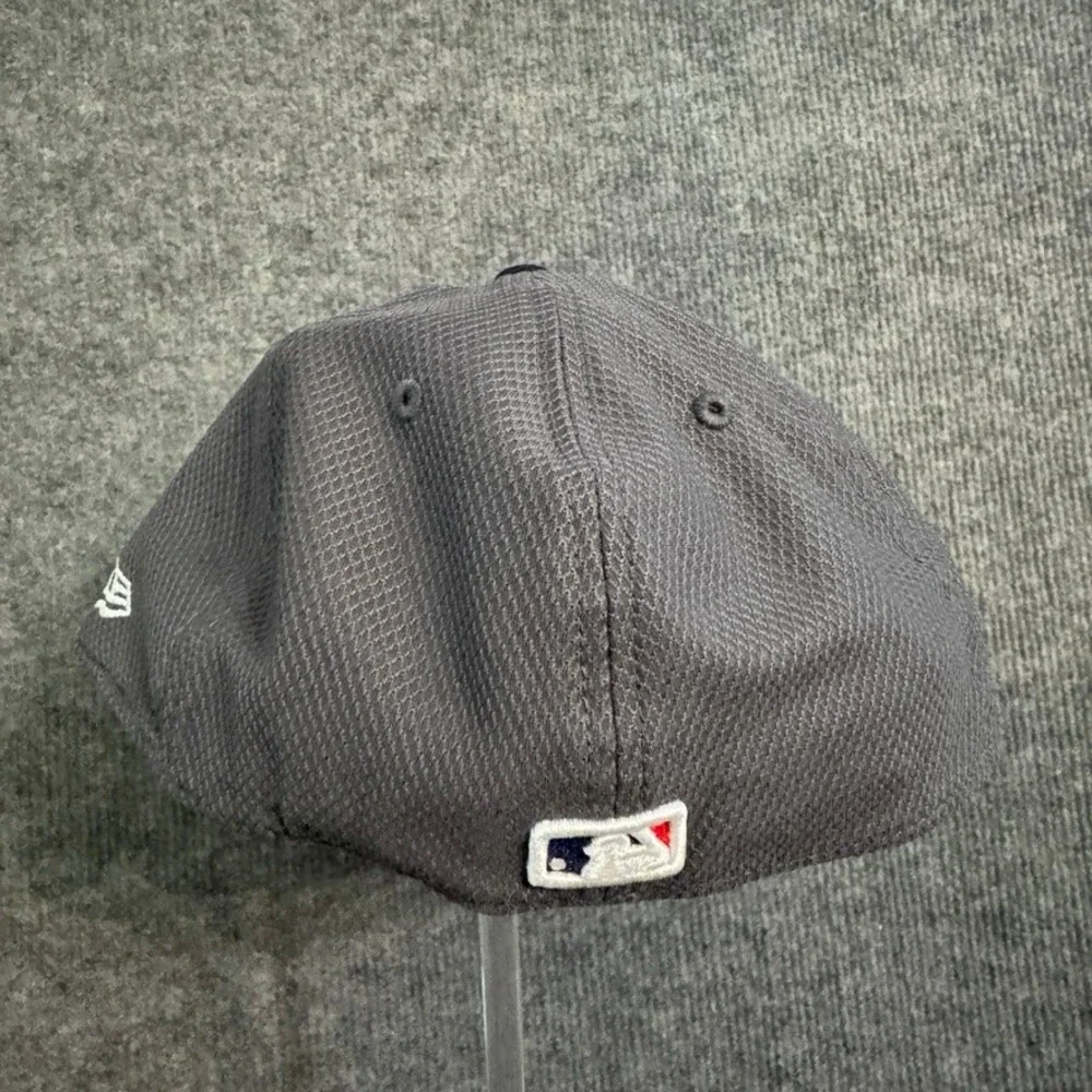 New Era 39THIRTY Boston Red Sox 2013 World Series Champions Hat Grey OSFM